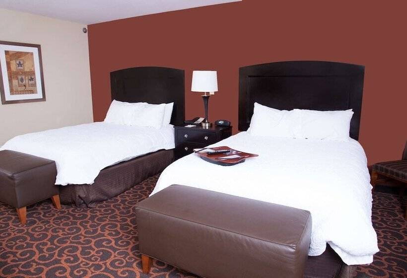 Hampton Inn & Suites Dickinson