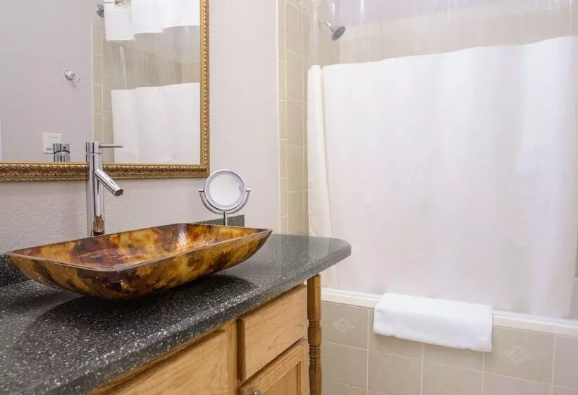 27 On Park Boutique Hotel & Venue