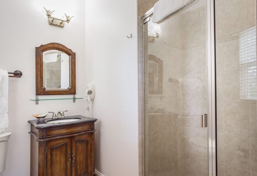 27 On Park Boutique Hotel & Venue