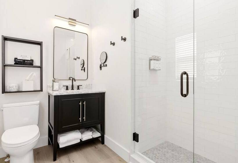 27 On Park Boutique Hotel & Venue