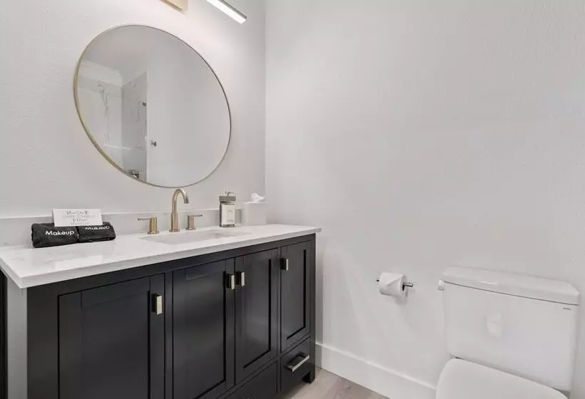 27 On Park Boutique Hotel & Venue