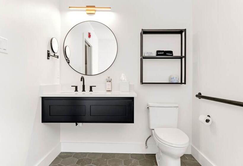 27 On Park Boutique Hotel & Venue