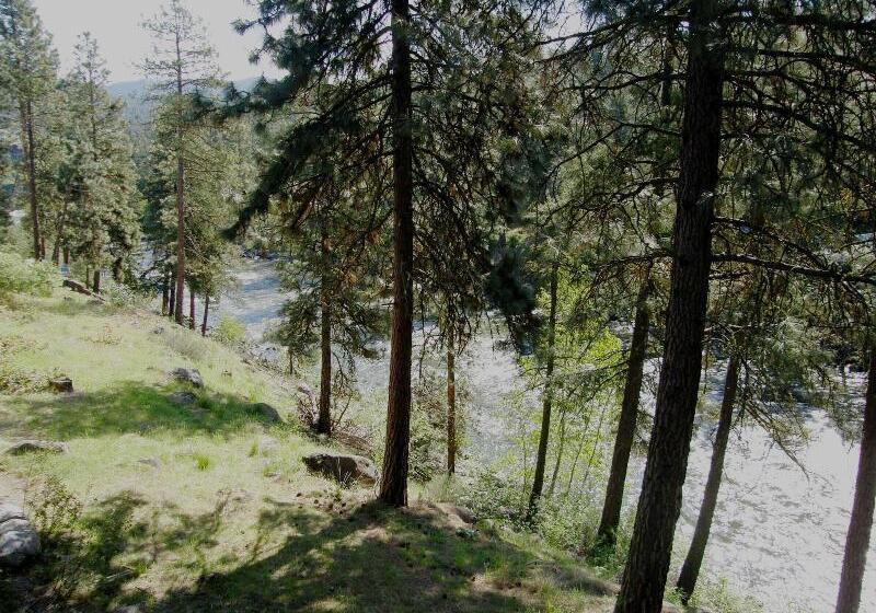 فندق Alpine Rivers Inn