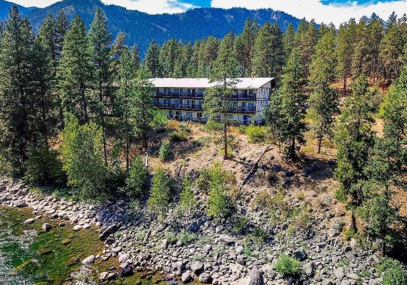 فندق Alpine Rivers Inn