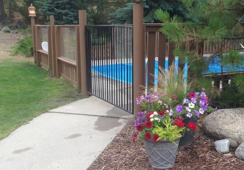 فندق Alpine Rivers Inn