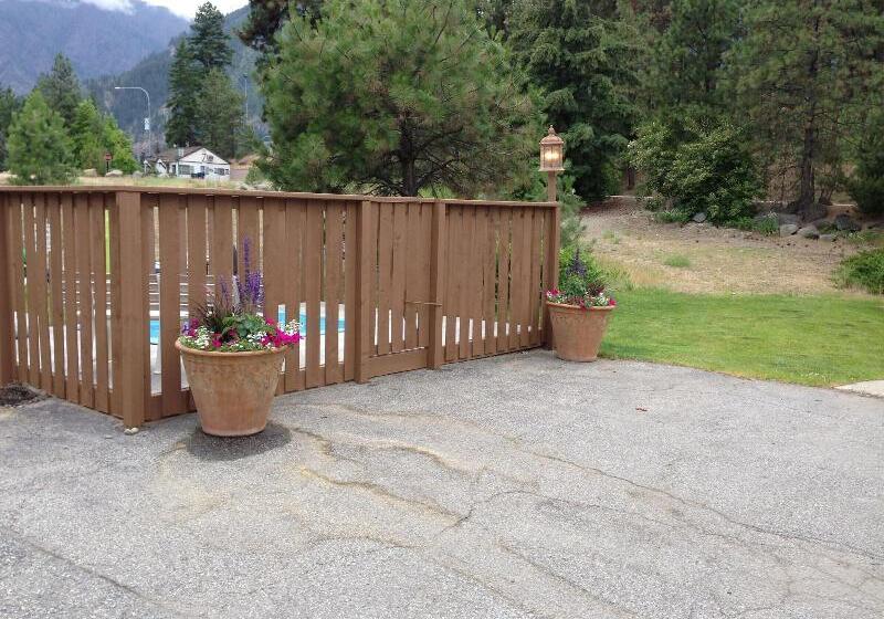 فندق Alpine Rivers Inn