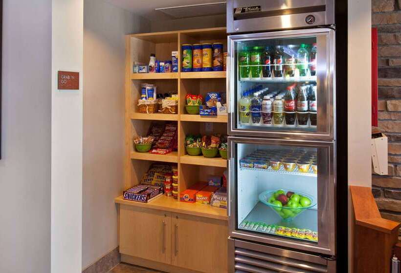 Отель Americinn By Wyndham Fairfield