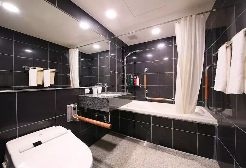 Apa Hotel Nihonbashi Hamacho Ekiminami