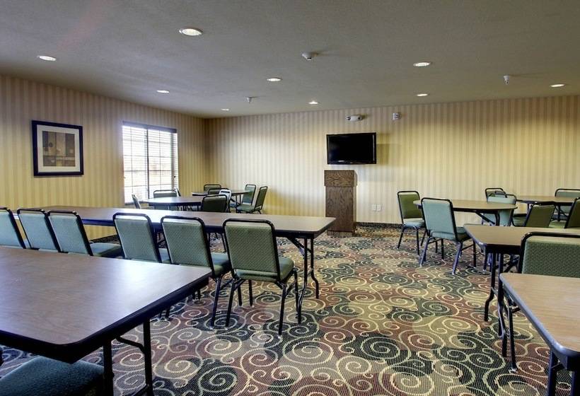 Cobblestone Hotel Wayne