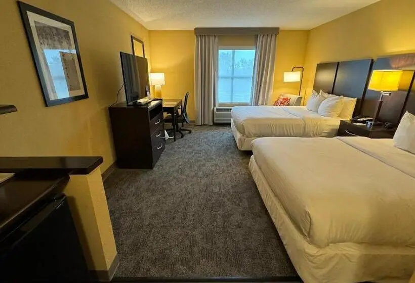 ホテル Comfort Inn & Suites Lexington Park Near Pax River