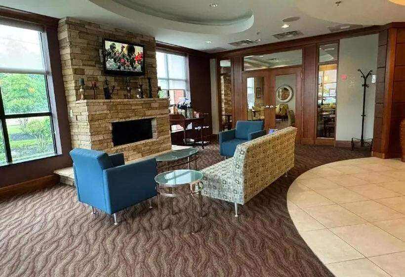 ホテル Comfort Inn & Suites Lexington Park Near Pax River