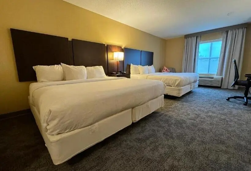 ホテル Comfort Inn & Suites Lexington Park Near Pax River