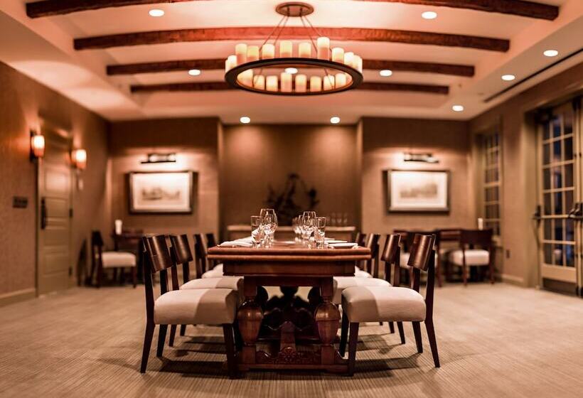 فندق Diamond Mills Resort