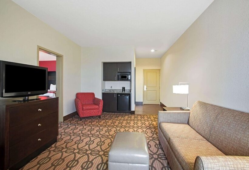 酒店 La Quinta By Wyndham Pearsall