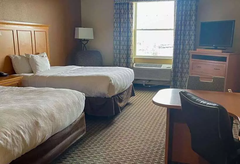 هتل Mainstay Suites Williston