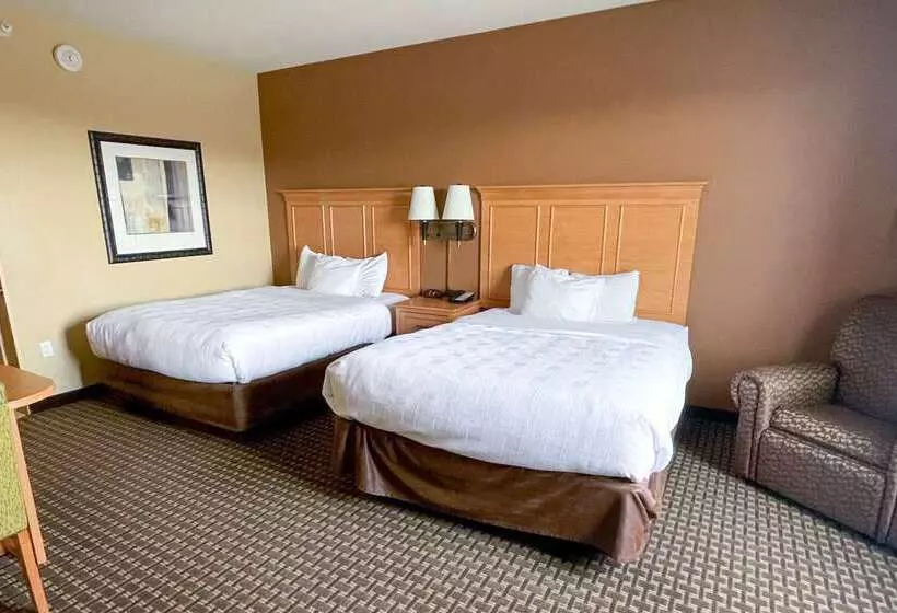 هتل Mainstay Suites Williston