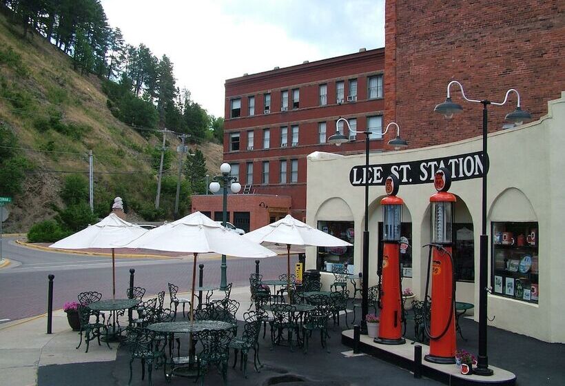 فندق Martin & Mason