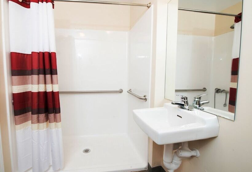 בית מלון כפרי Red Roof Inn & Suites Dickinson