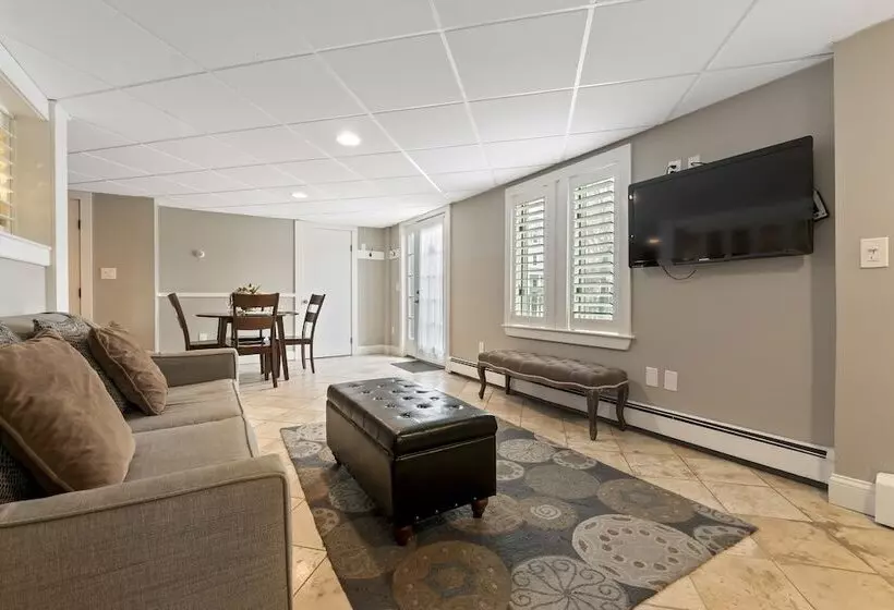 ホテル Sea Rose Suites