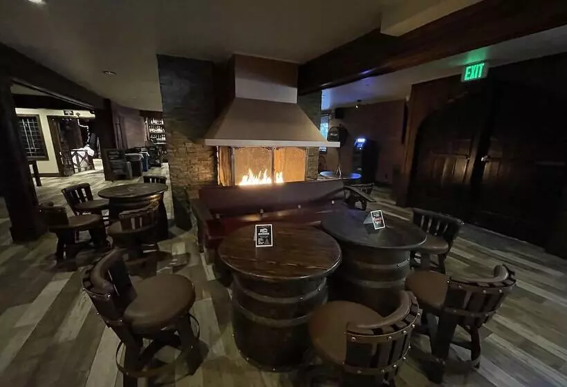 ホテル The Historic Brookdale Lodge, Santa Cruz Mountains