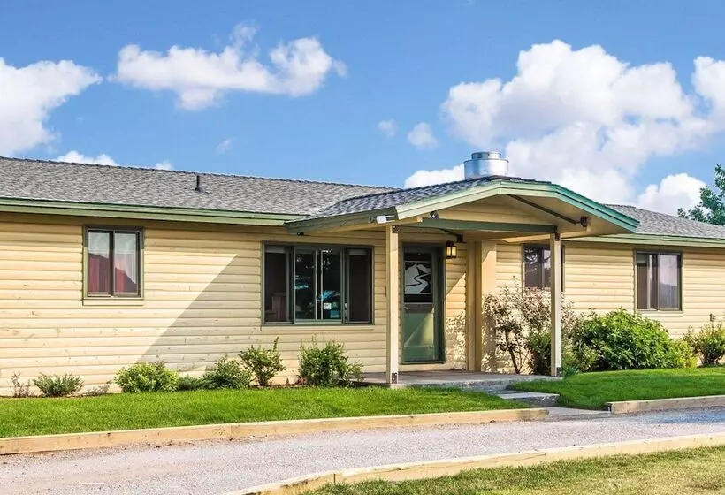 Yellowstone Valley Lodge, Ascend Hotel Collection