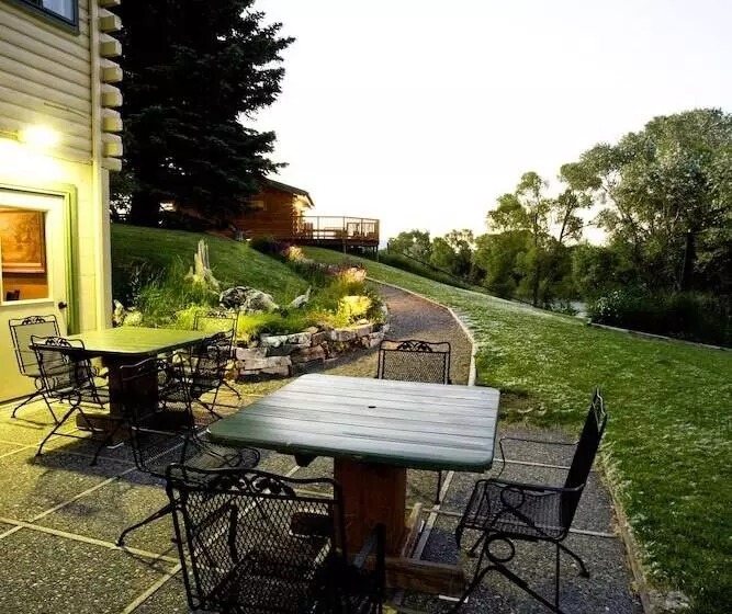 Yellowstone Valley Lodge, Ascend Hotel Collection