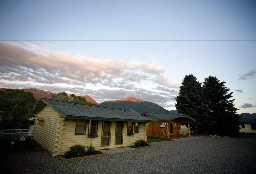 Yellowstone Valley Lodge, Ascend Hotel Collection
