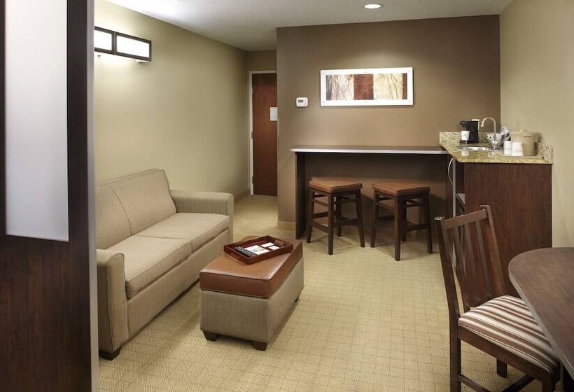 Microtel Inn & Suites By Wyndham Wheeling At The Highlands