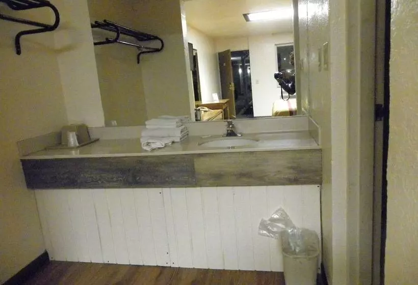 モーテル Guest Inn Rogers