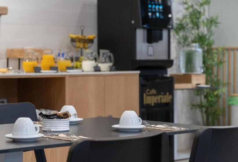 Plaza De La Luz Cádiz