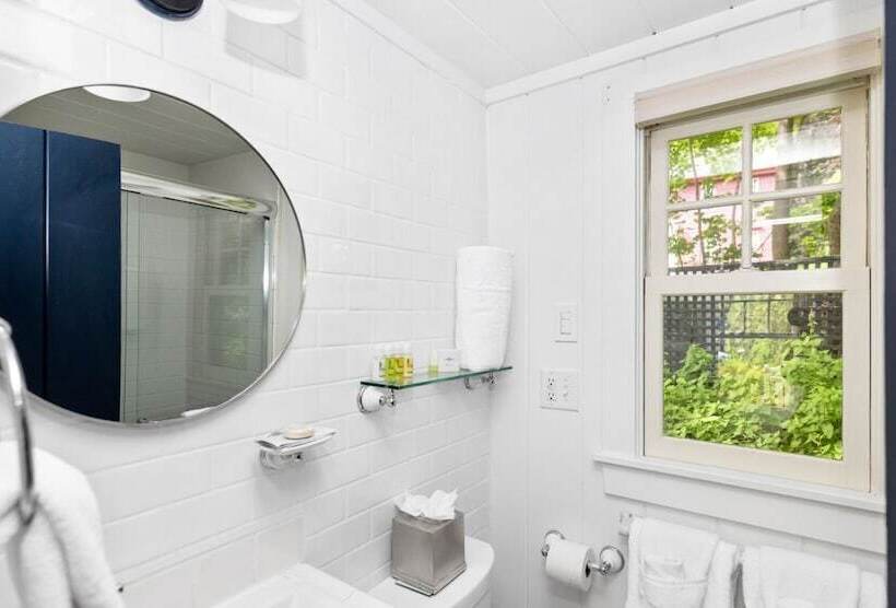 The Cottages At Cabot Cove