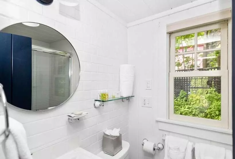 The Cottages At Cabot Cove