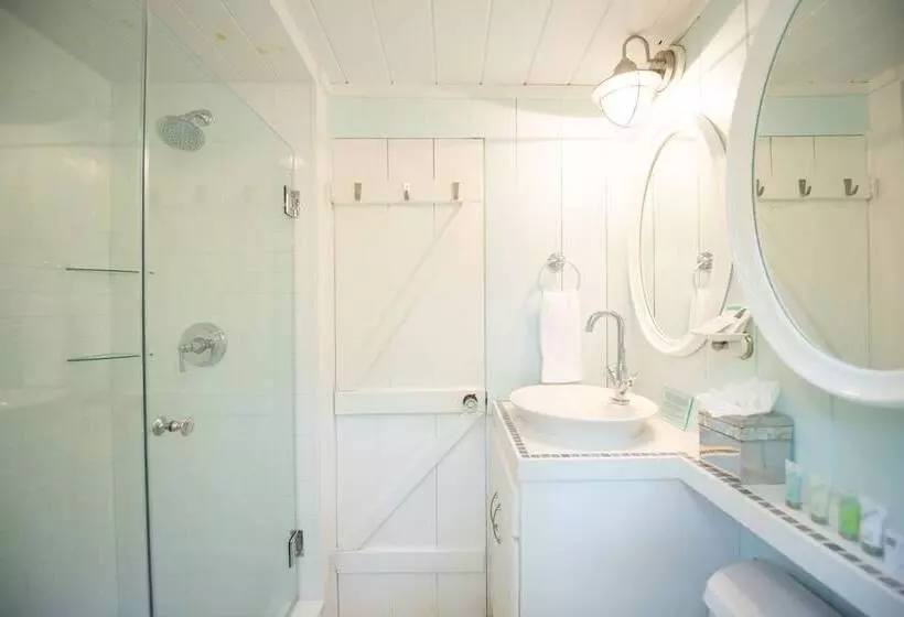 The Cottages At Cabot Cove