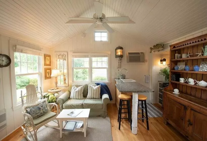 The Cottages At Cabot Cove