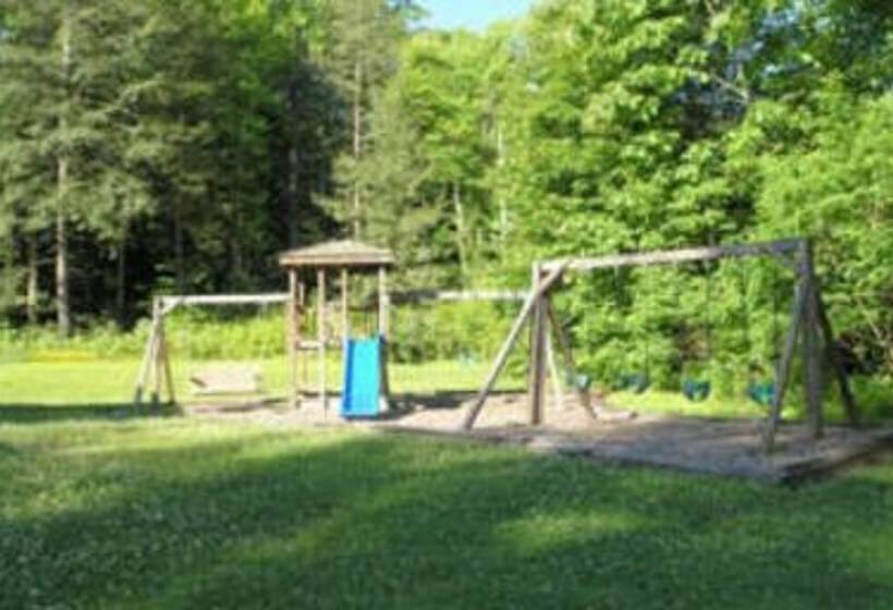 Cabins At Twinbrook Resort