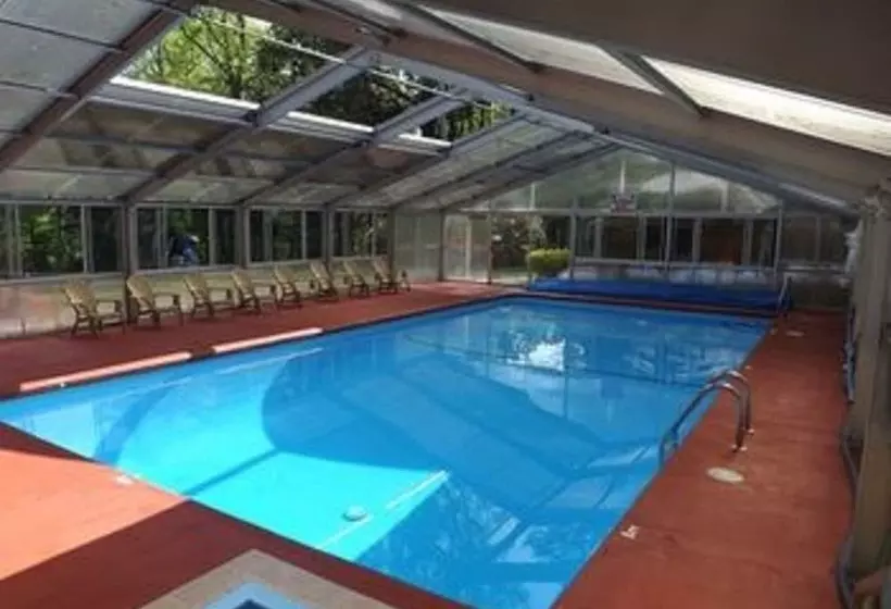 Cabins At Twinbrook Resort