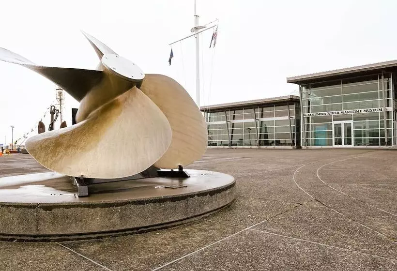 Cannery Pier Hotel & Spa