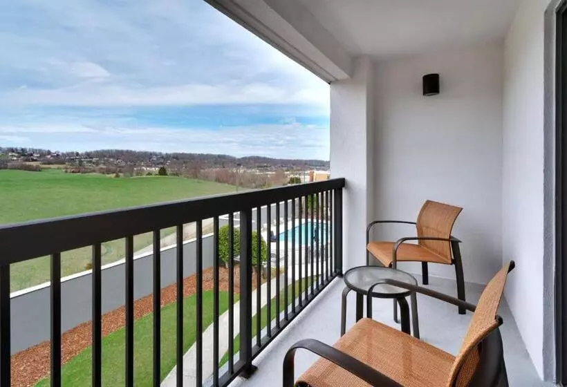 Courtyard By Marriott Johnson City