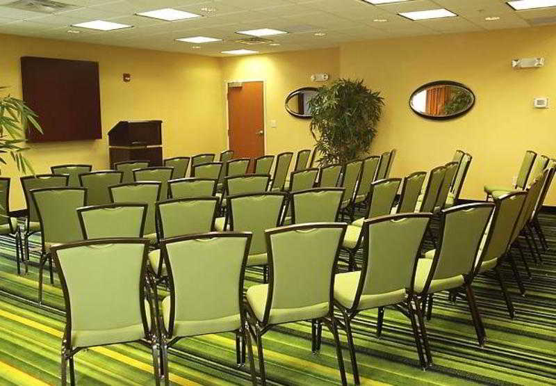 Fairfield Inn And Suites By Marriott Seymour