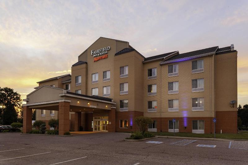 Fairfield Inn And Suites By Marriott Seymour