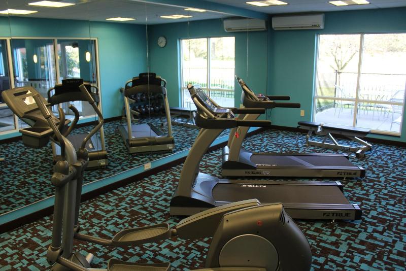 Fairfield Inn And Suites By Marriott Seymour