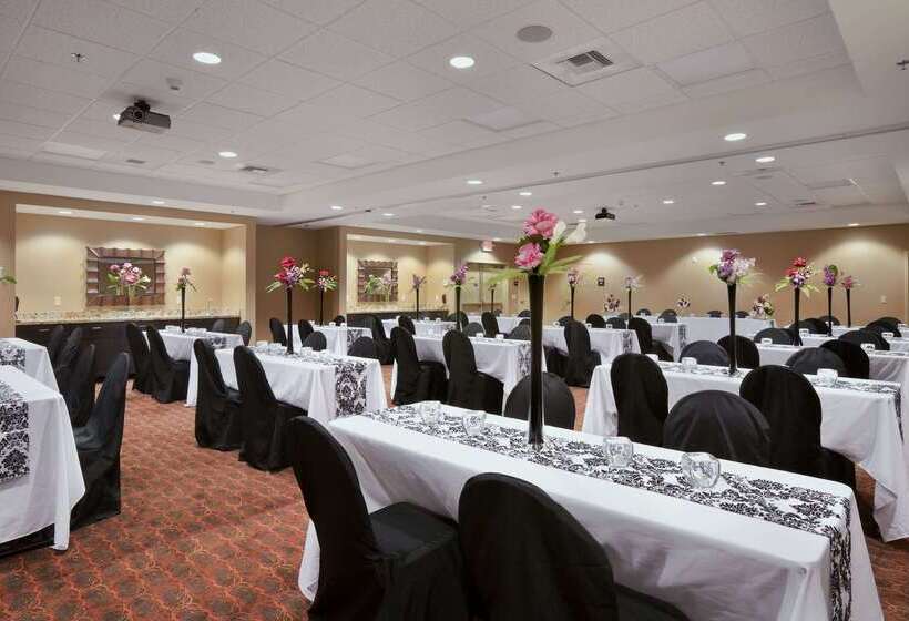 Hampton Inn & Suites Williston