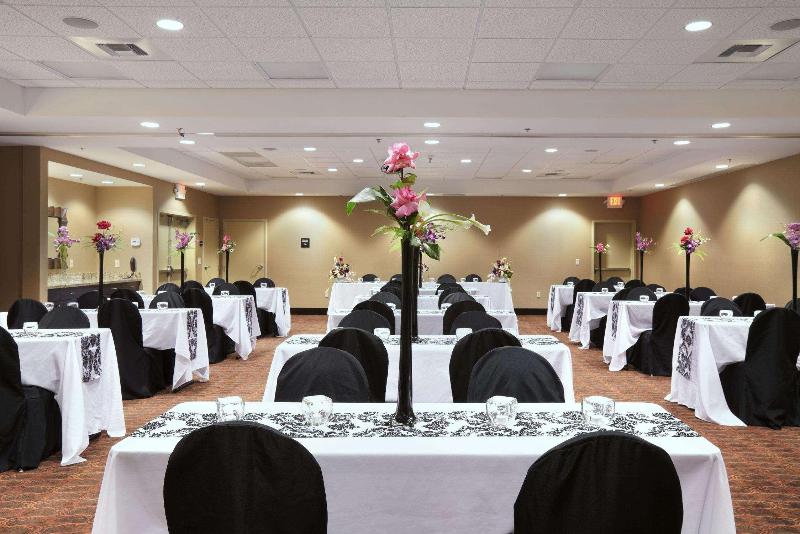 Hampton Inn & Suites Williston