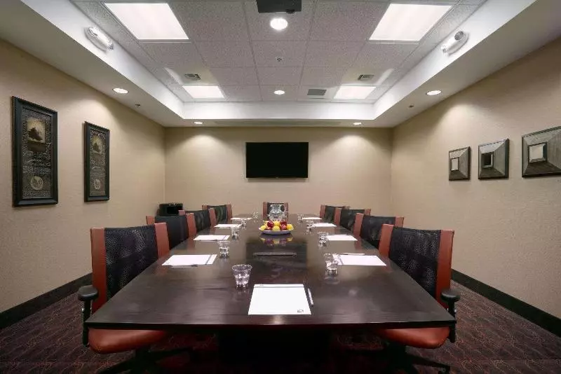 Hampton Inn & Suites Williston