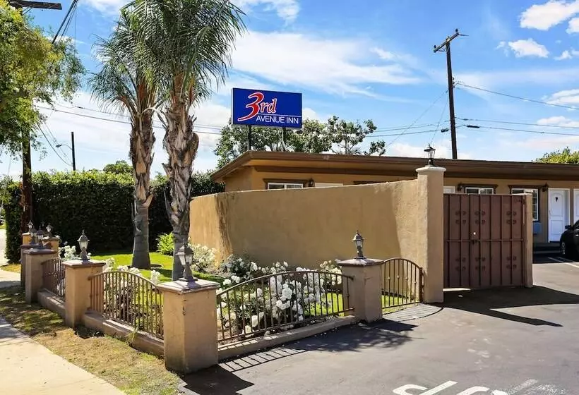 Отель 3rd Avenue Inn