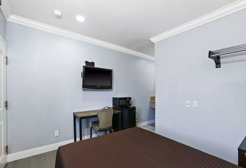 Отель 3rd Avenue Inn