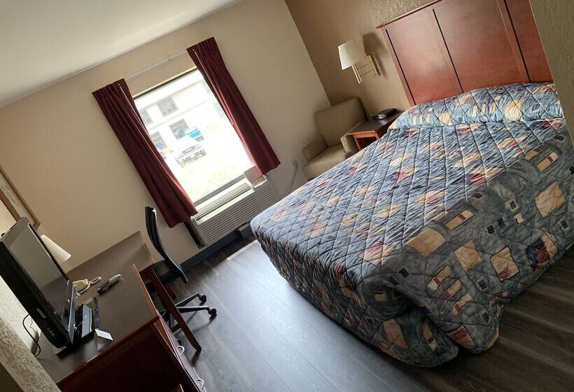 فندق Amelia Inn & Suites