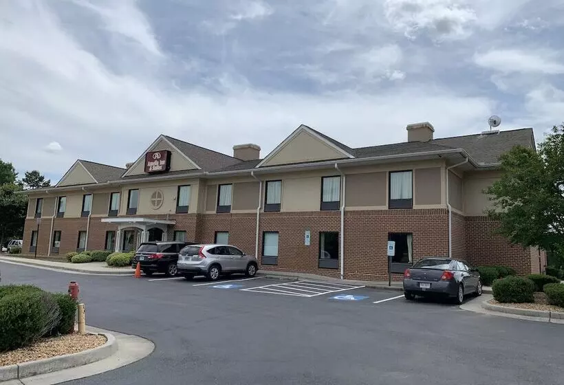 ホテル Amelia Inn & Suites