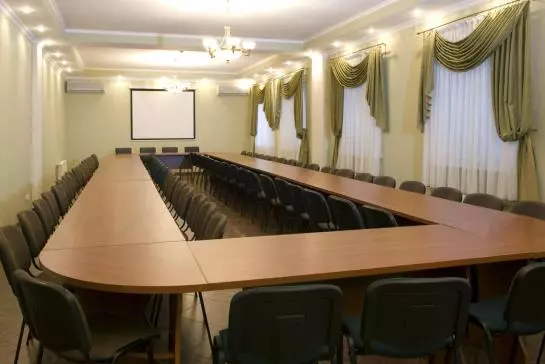 هتل Chervona Kalina