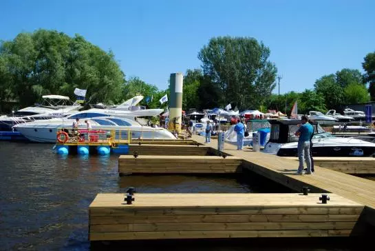 هتل Chervona Kalina